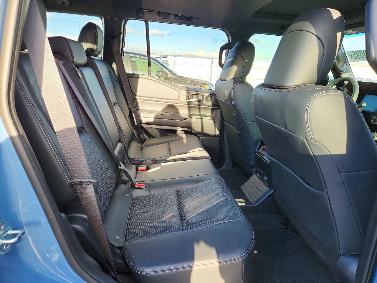 2025 TOYOTA LAND CRUISER BASE photo 31