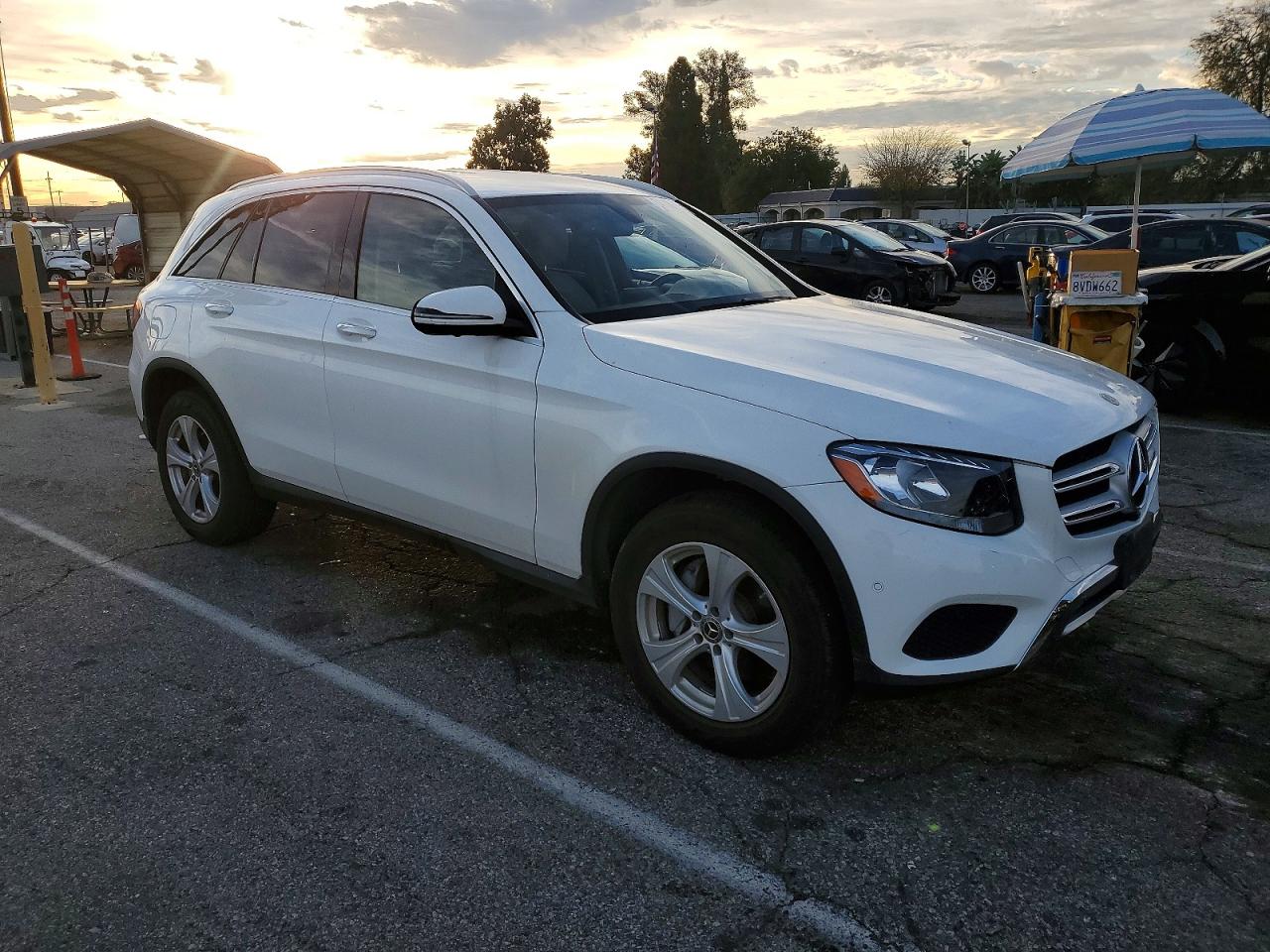 2018 MERCEDES-BENZ GLC 300 photo 4