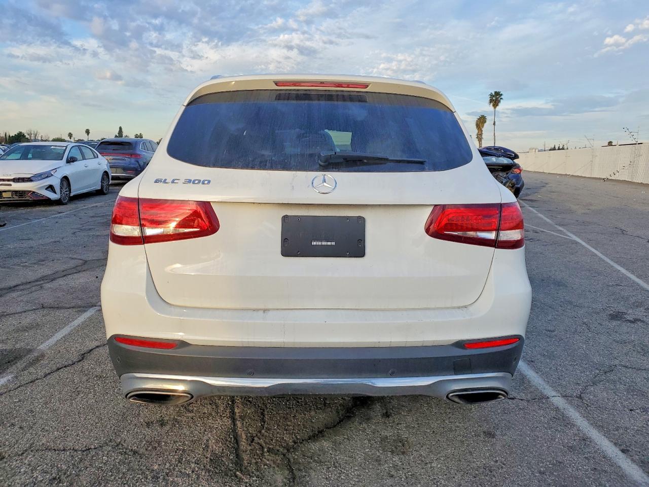 2018 MERCEDES-BENZ GLC 300 photo 6