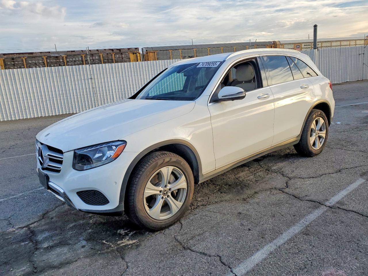 2018 MERCEDES-BENZ GLC