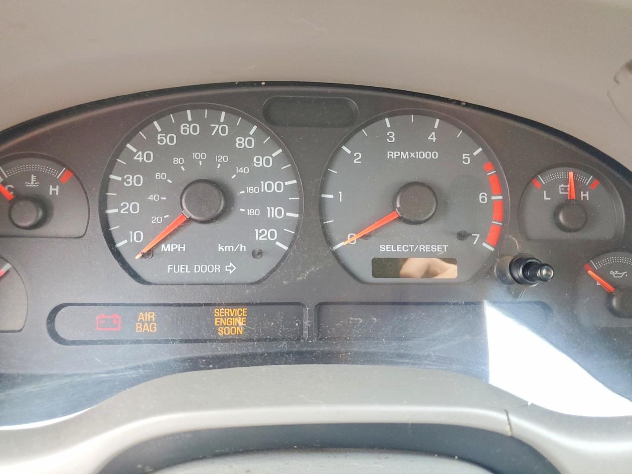 2001 FORD MUSTANG photo 9