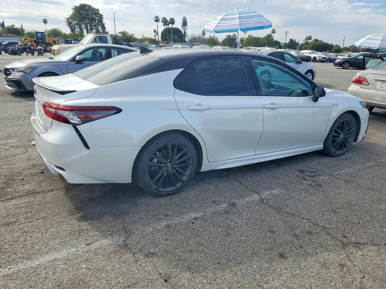2021 TOYOTA CAMRY XSE photo 5