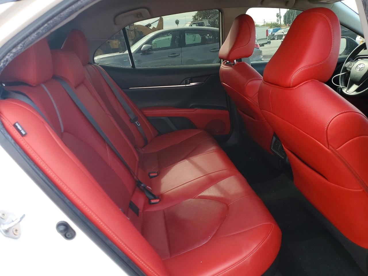 2021 TOYOTA CAMRY XSE photo 19