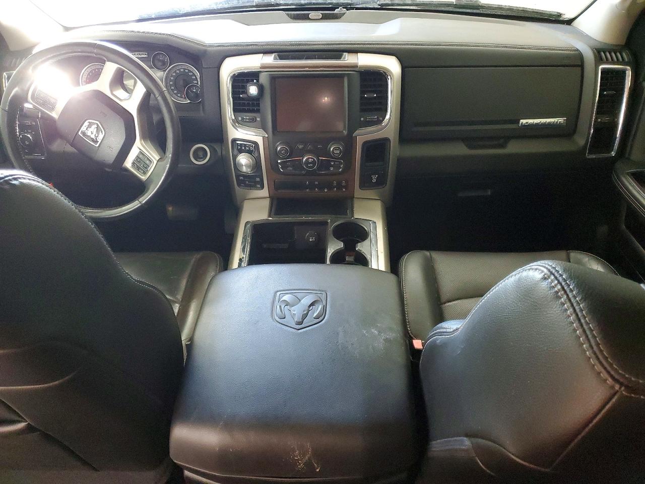 2015 RAM 1500 LARAMIE photo 15