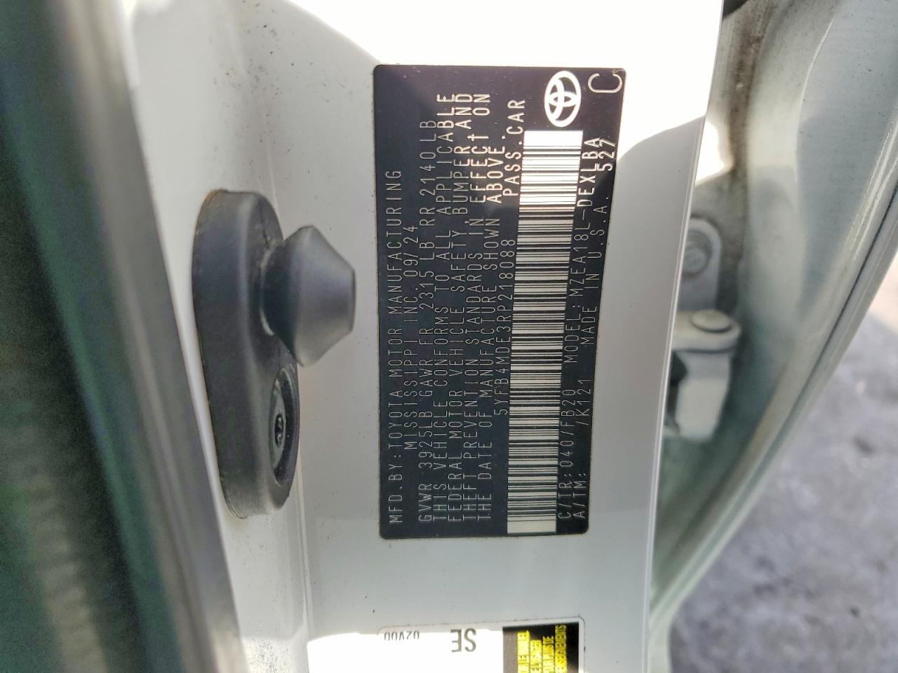 2024 TOYOTA COROLLA LE photo 34