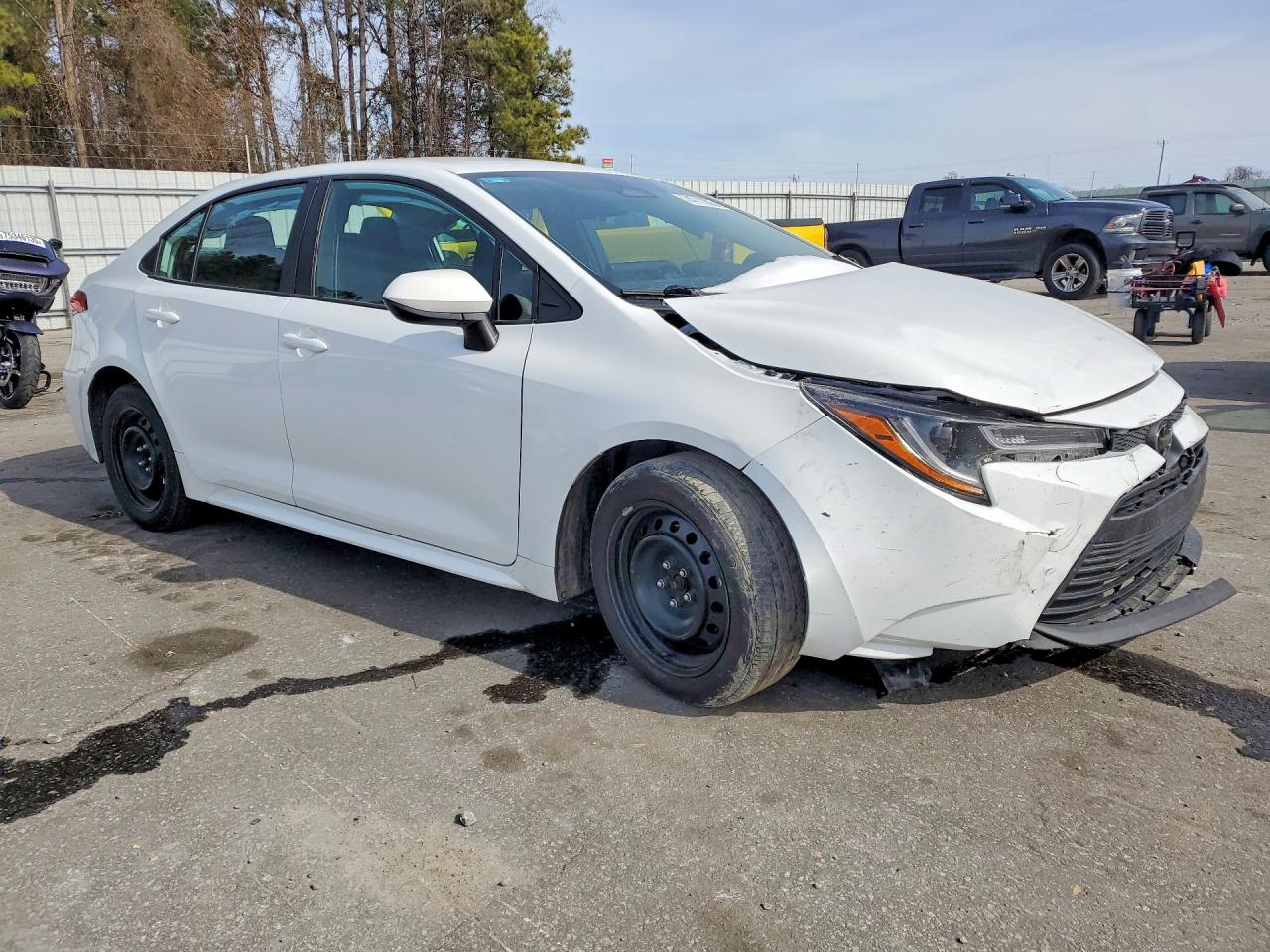 2024 TOYOTA COROLLA LE photo 10