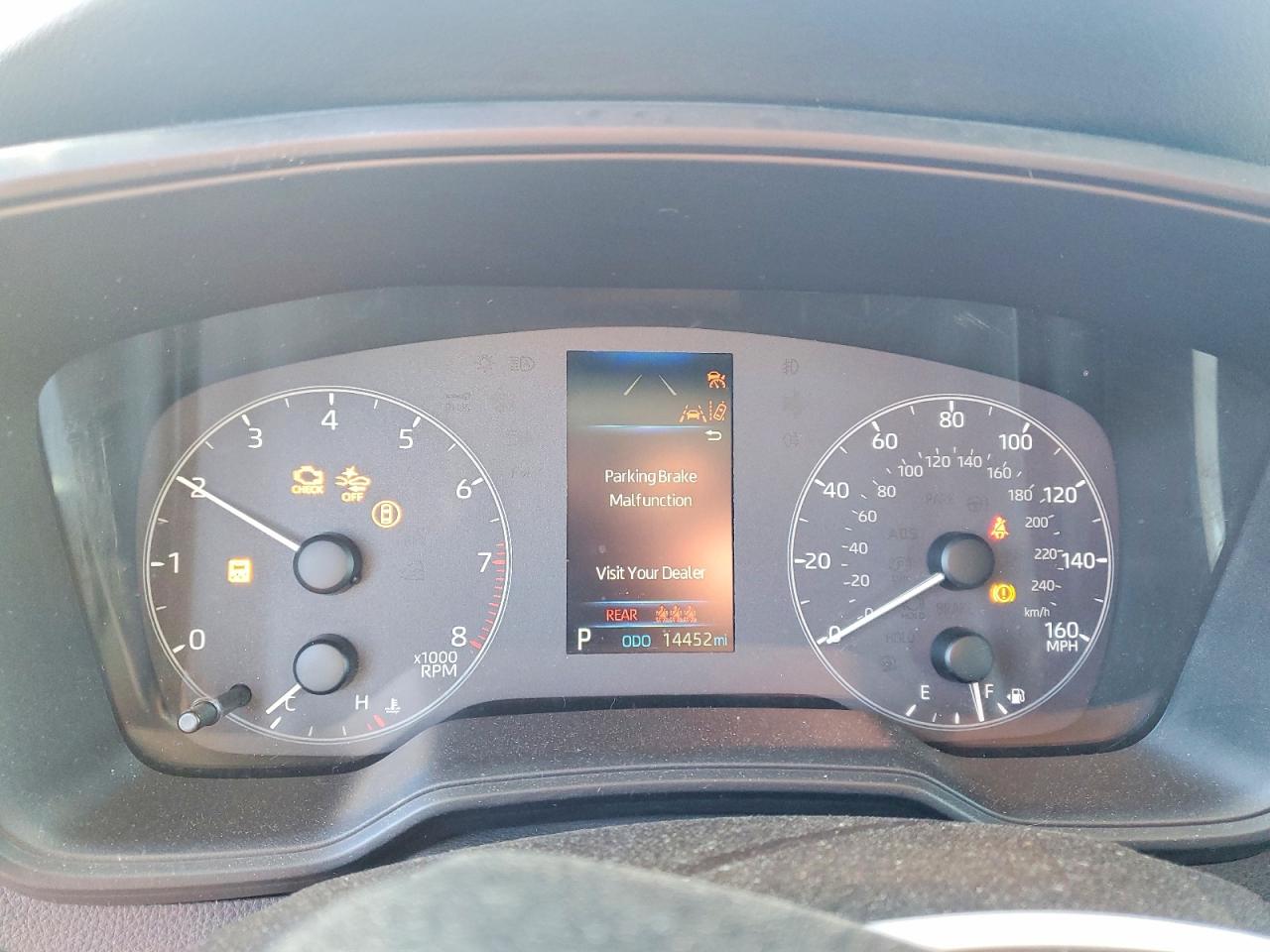 2025 TOYOTA COROLLA LE photo 17