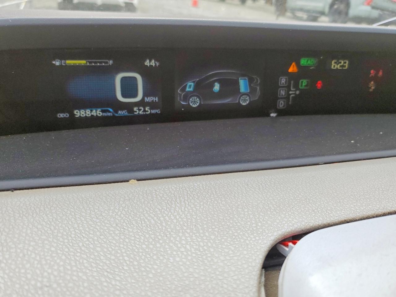 2018 TOYOTA PRIUS photo 17