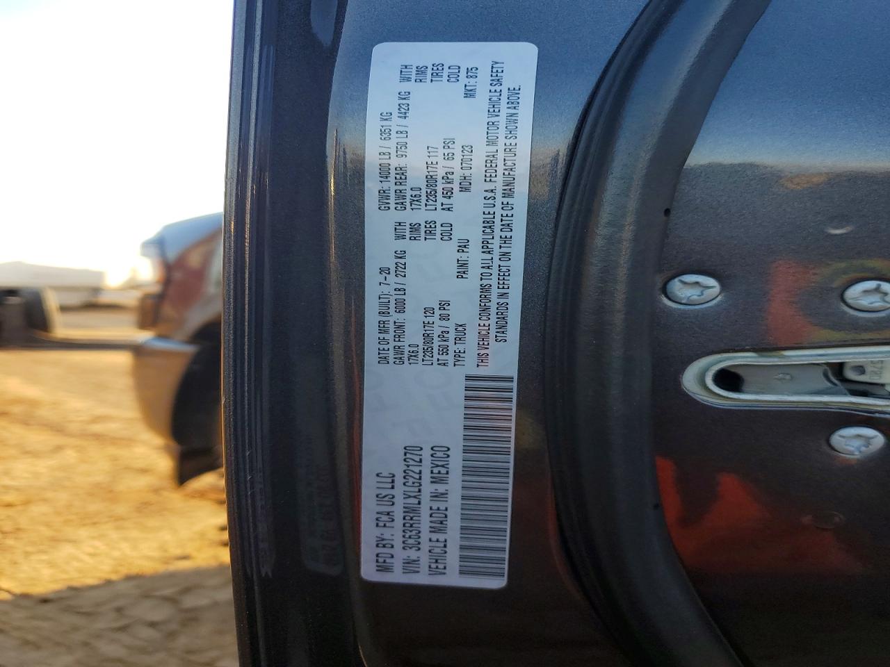 2020 RAM 3500 LARAMIE photo 12