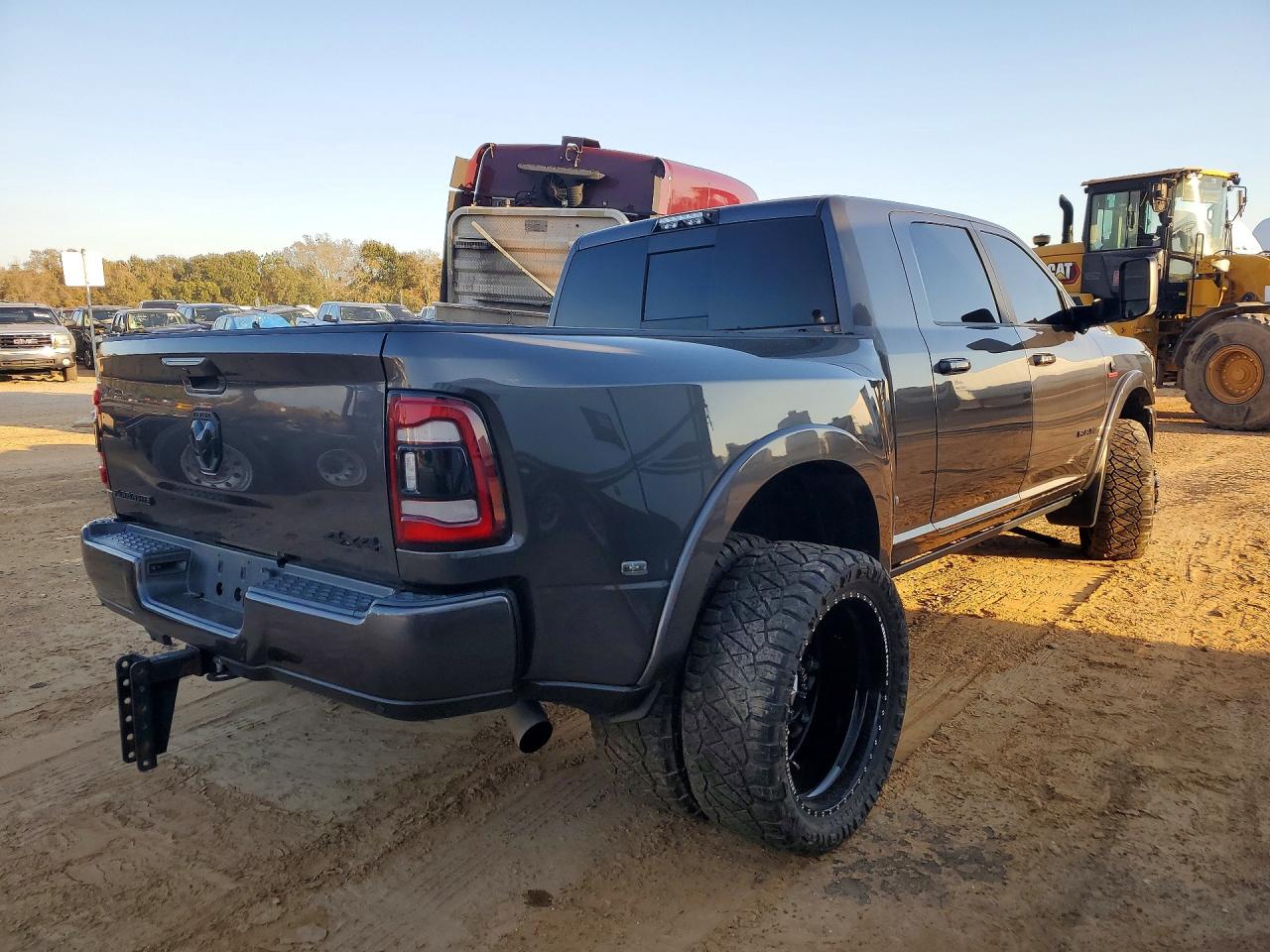 2020 RAM 3500 LARAMIE photo 3