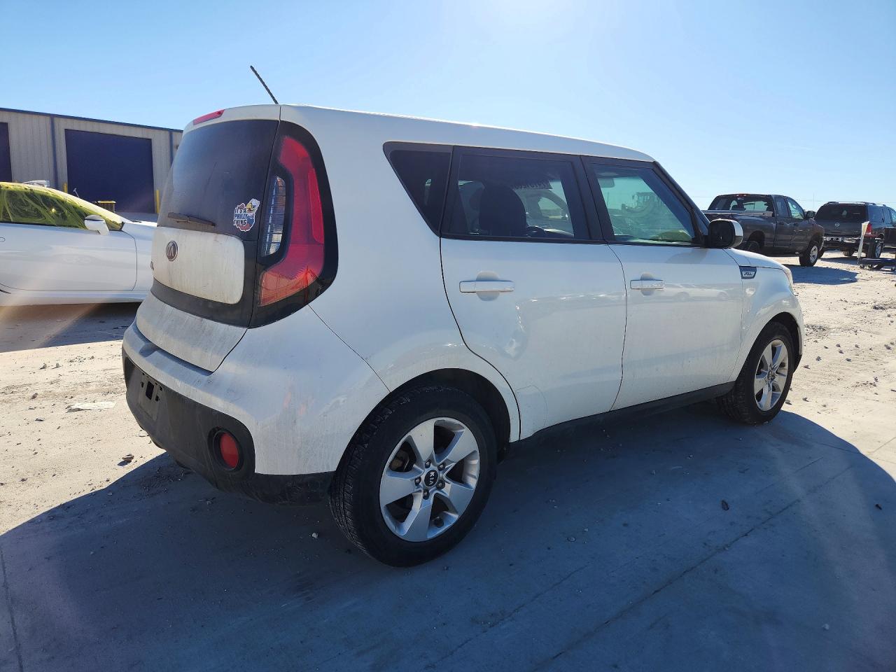 2017 KIA SOUL photo 3