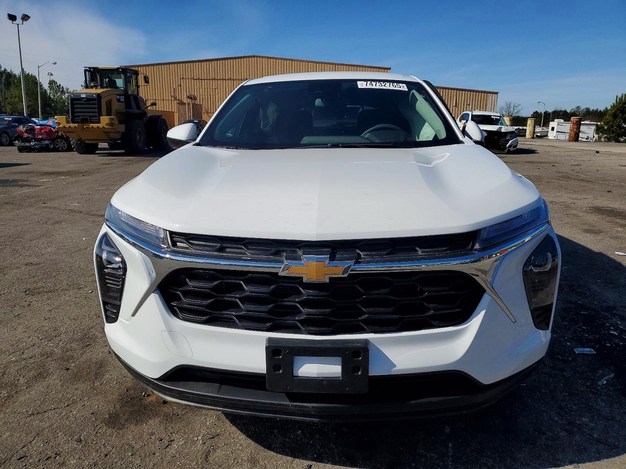 2025 CHEVROLET TRAX LS photo 5