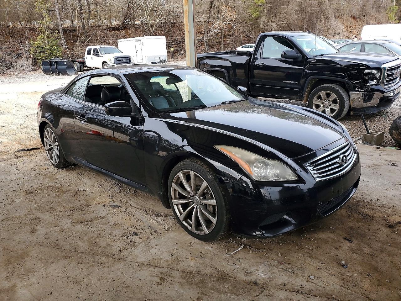 2009 INFINITI G37 photo 4