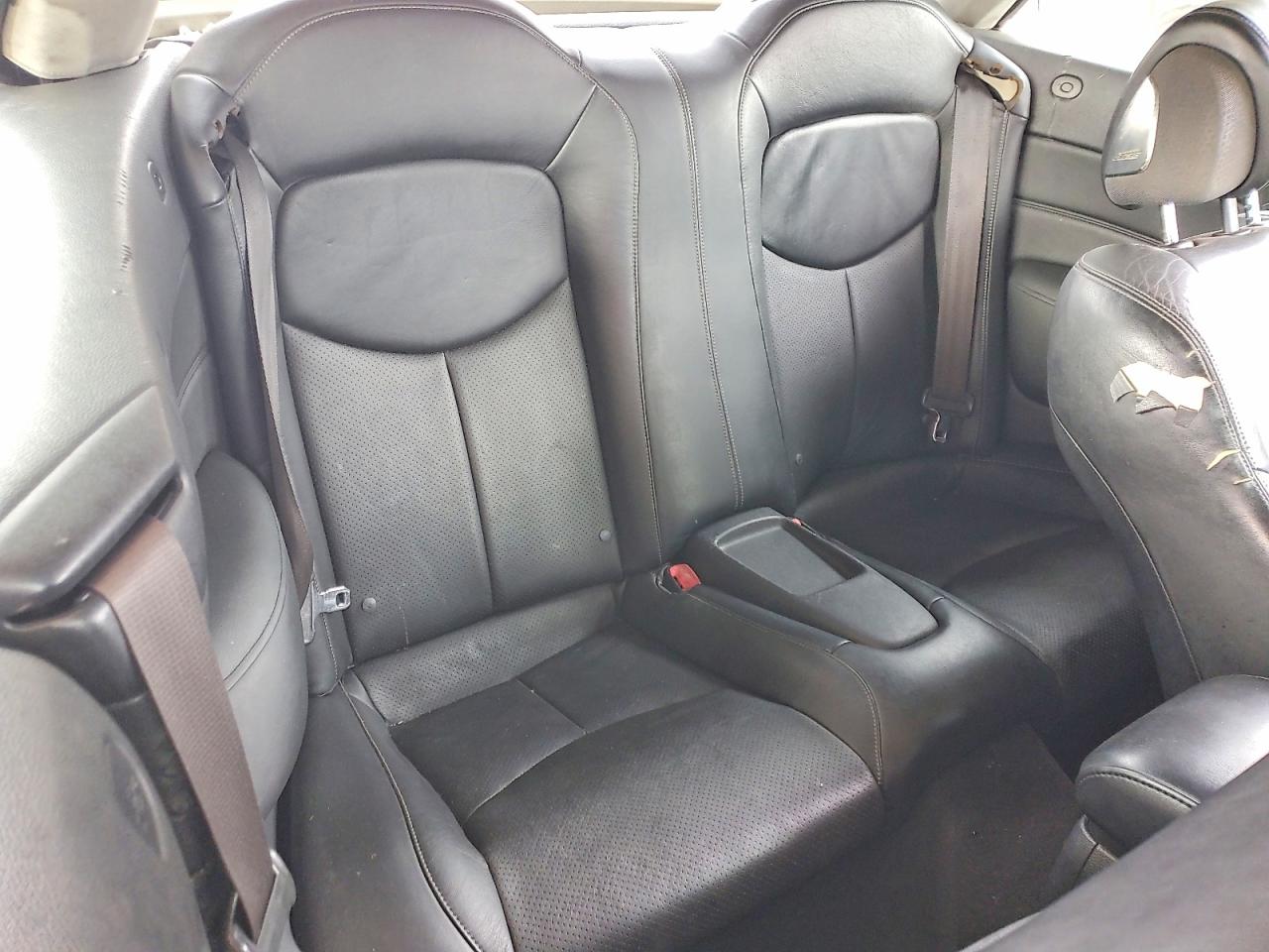 2009 INFINITI G37 photo 10
