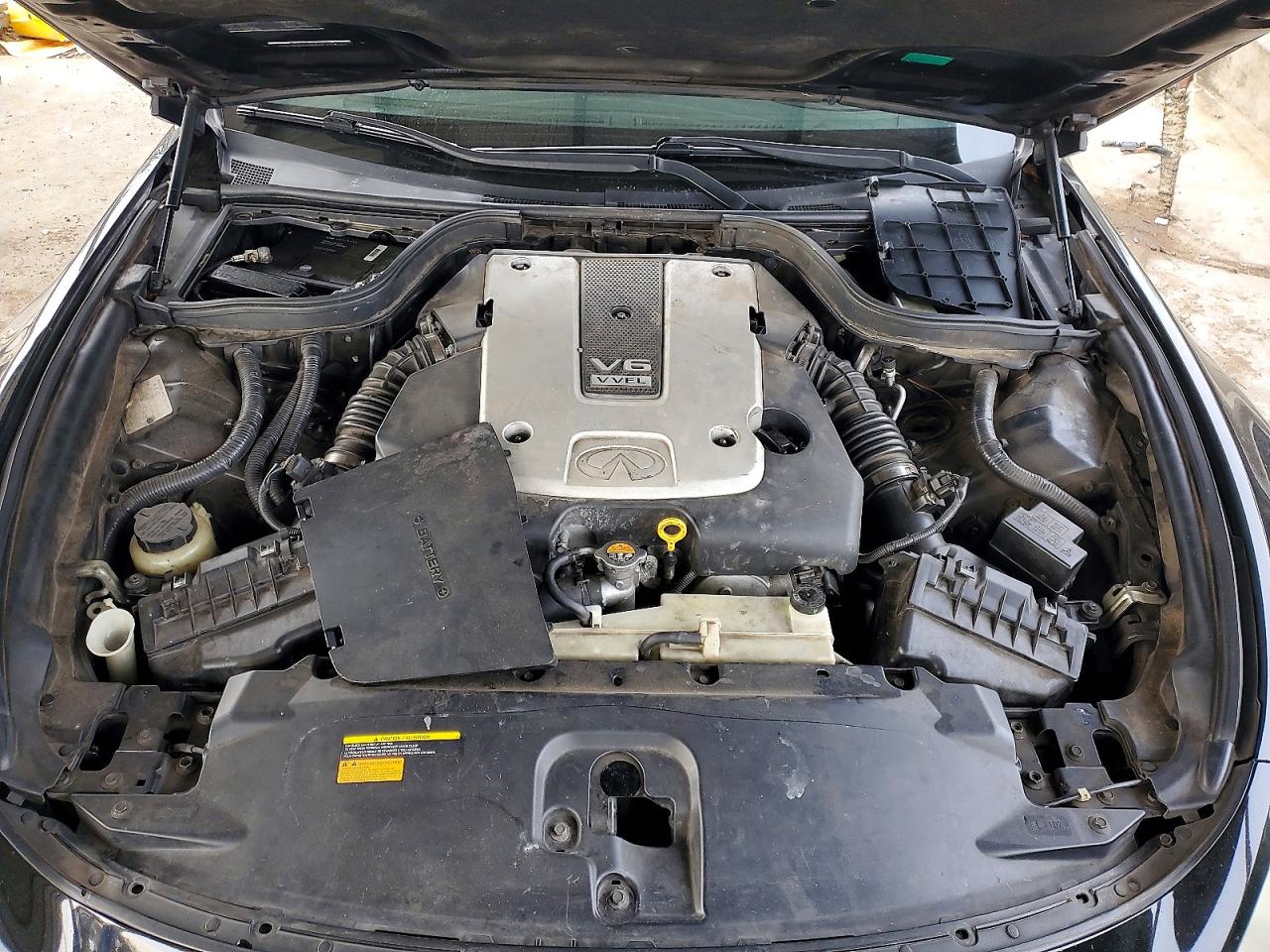 2009 INFINITI G37 photo 11