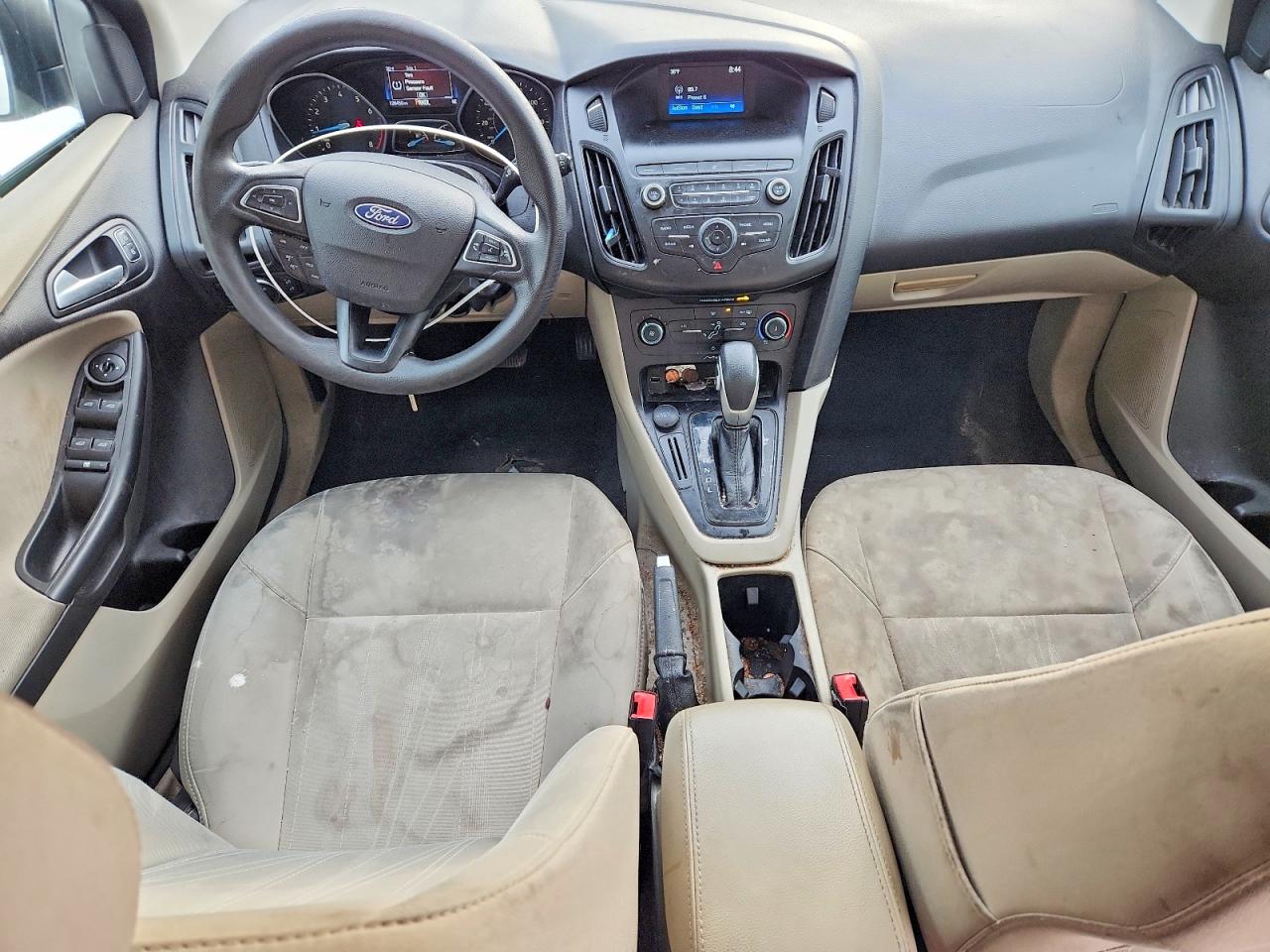 2018 FORD FOCUS SE photo 15