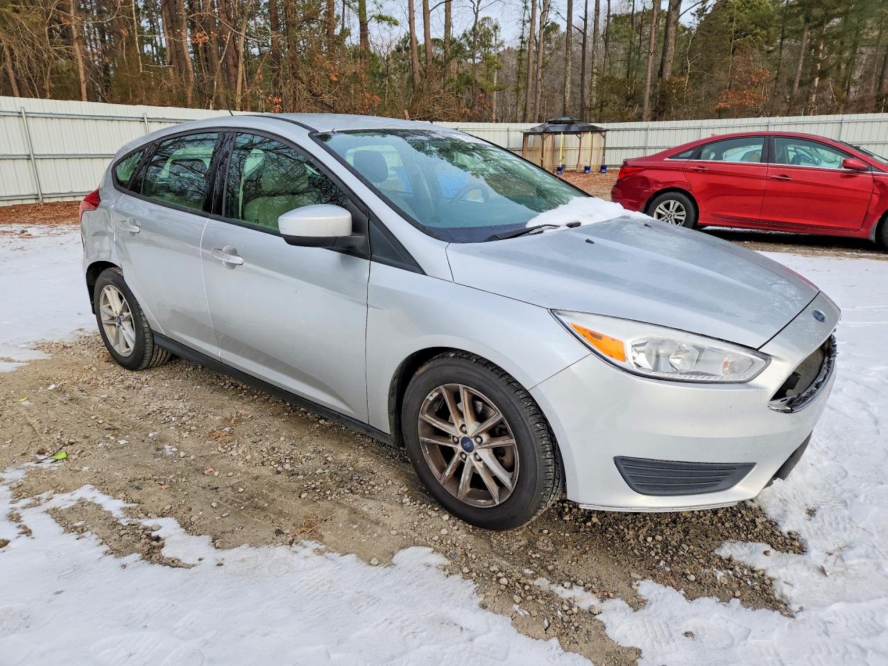 2018 FORD FOCUS SE photo 7
