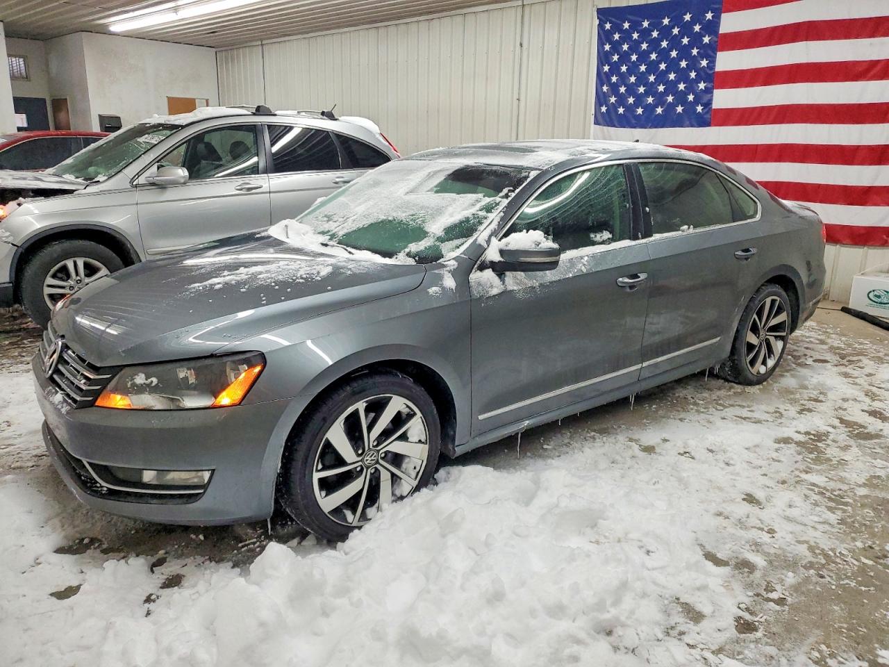 2015 VOLKSWAGEN PASSAT