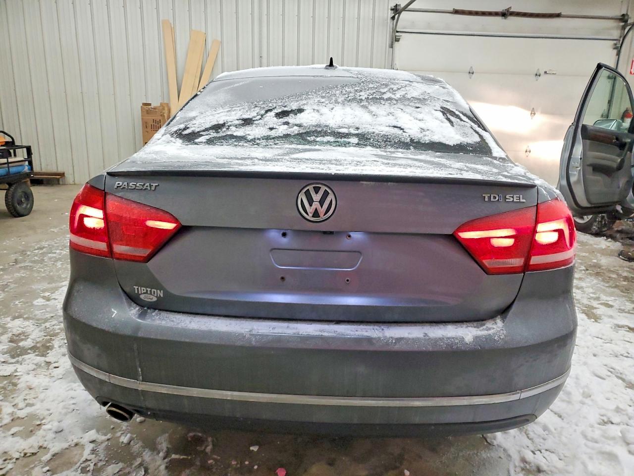 2015 VOLKSWAGEN PASSAT SEL photo 6
