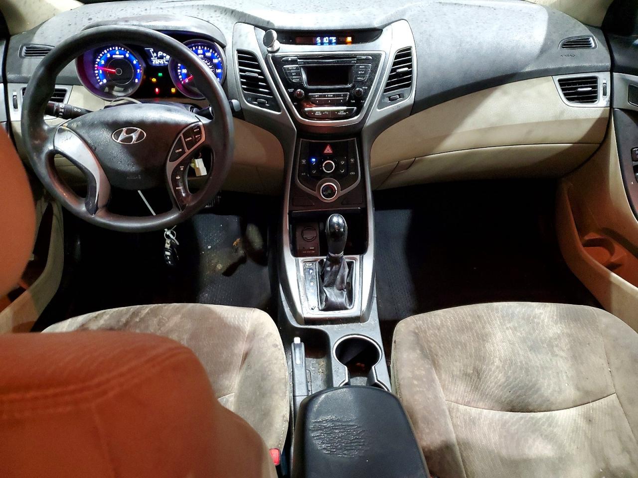 2015 HYUNDAI ELANTRA SE photo 8