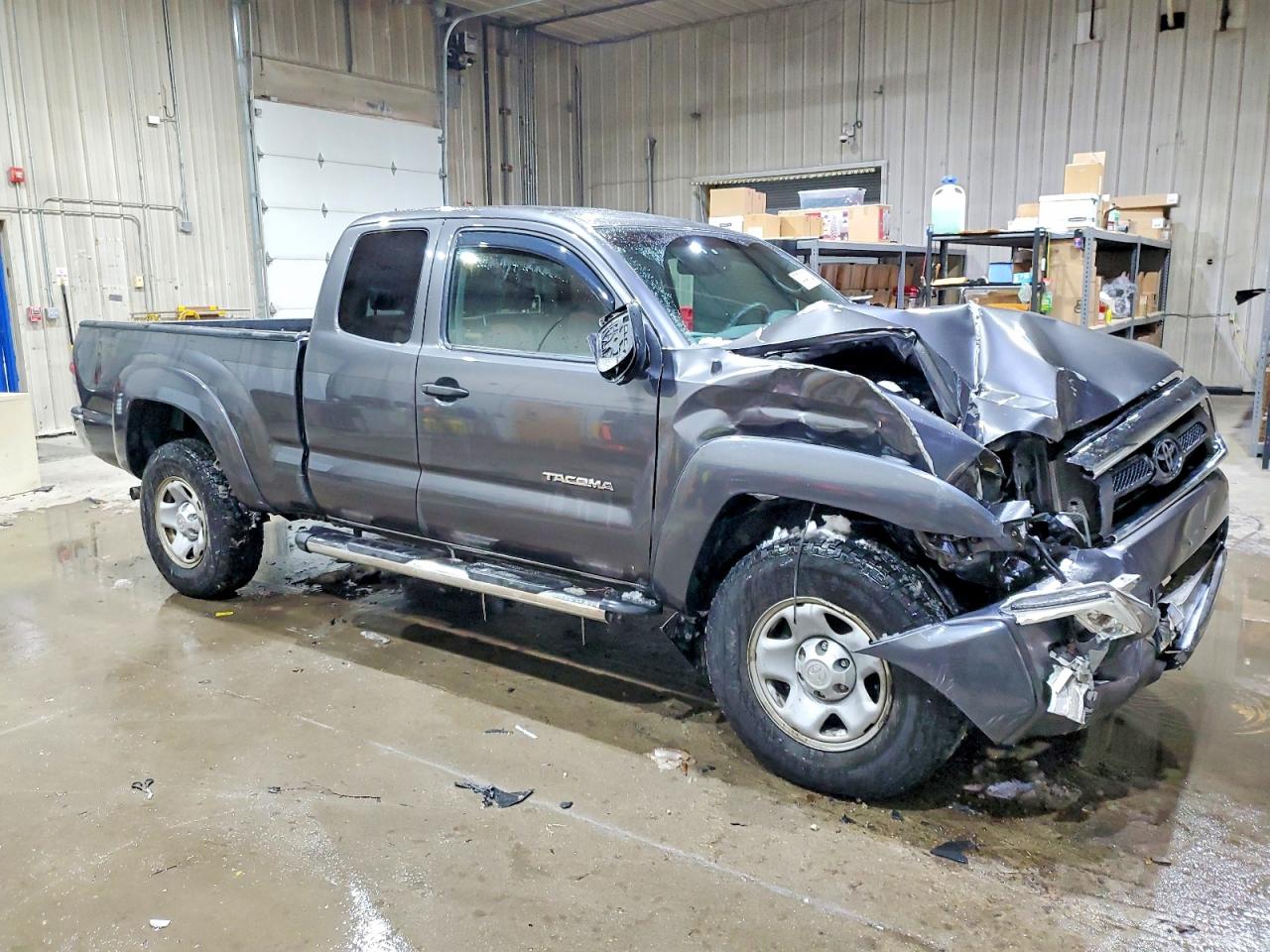 2013 TOYOTA TACOMA V6 photo 10