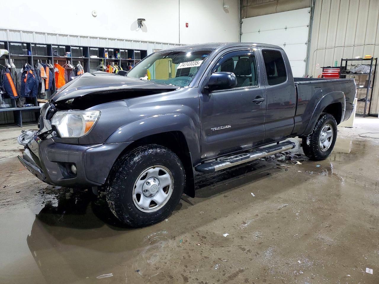 2013 TOYOTA TACOMA