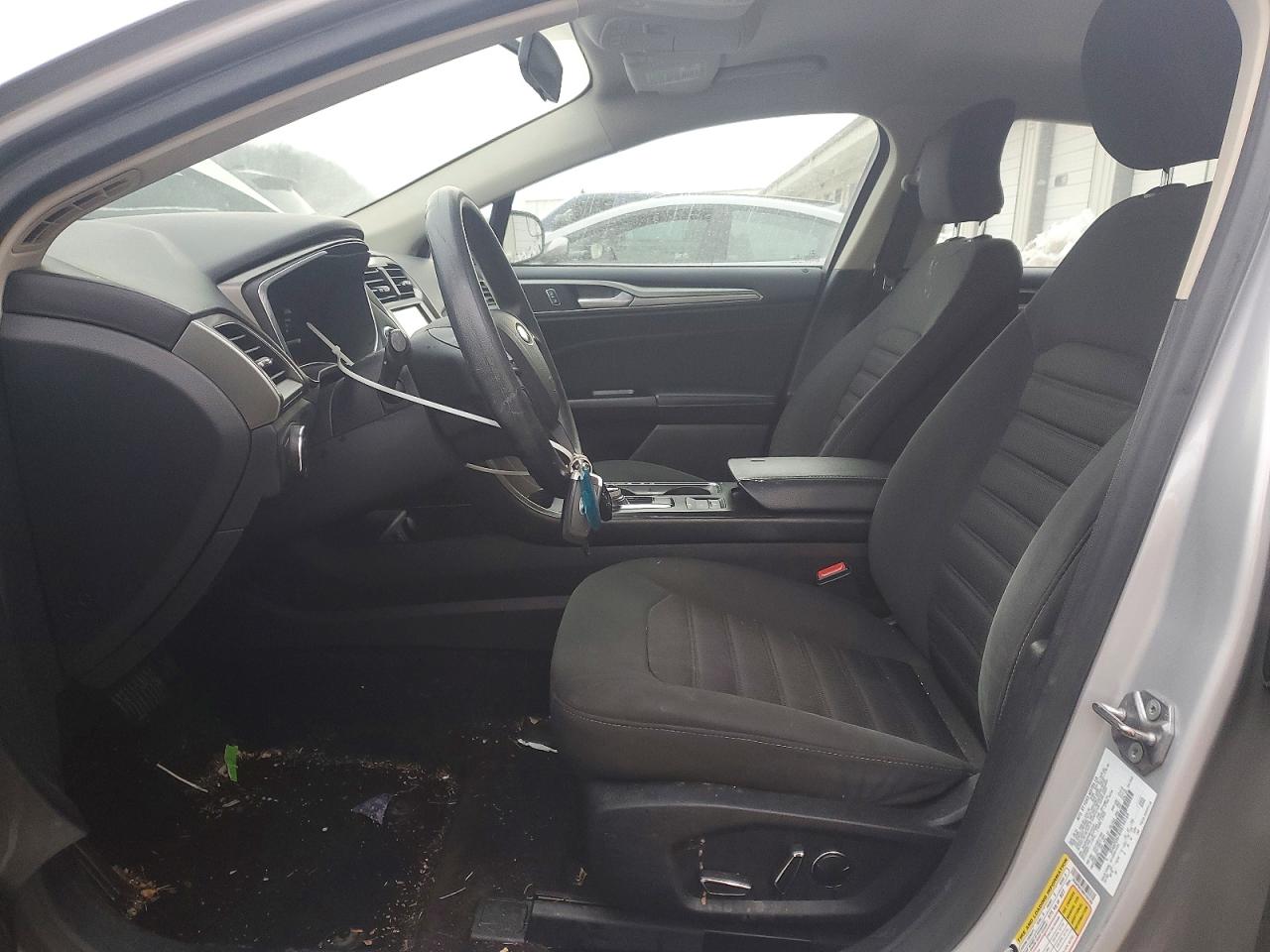 2017 FORD FUSION SE photo 7