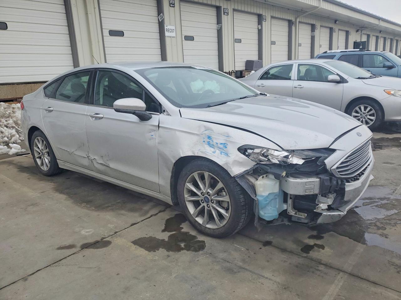 2017 FORD FUSION SE photo 4