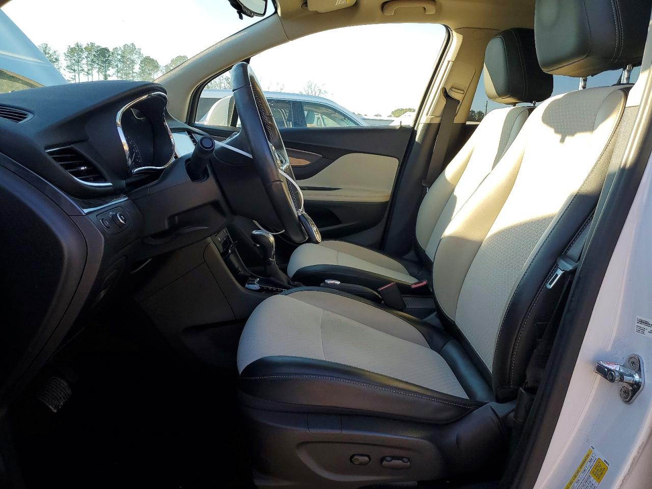 2020 BUICK ENCORE PREFERRED photo 7