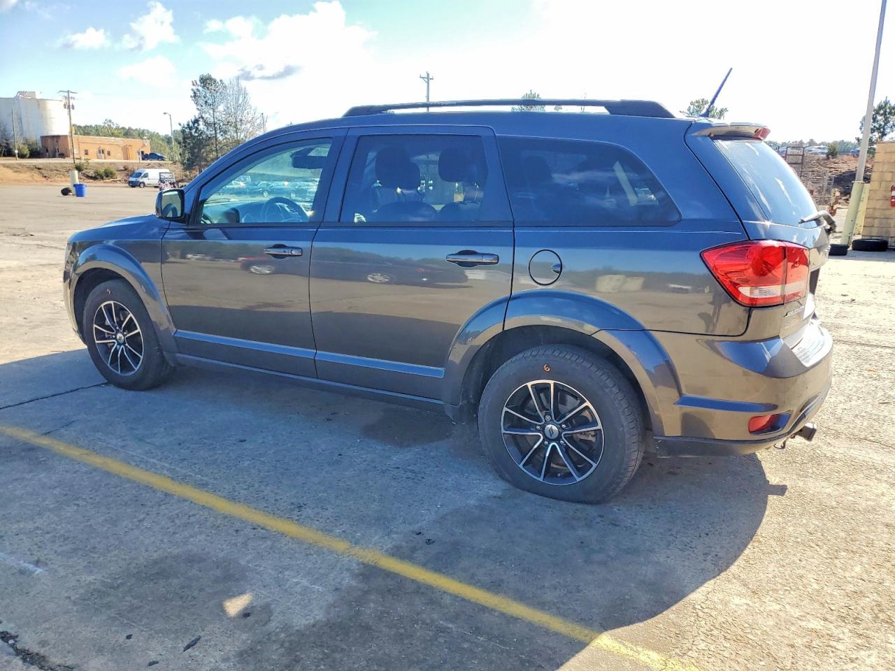 2018 DODGE JOURNEY SXT photo 2