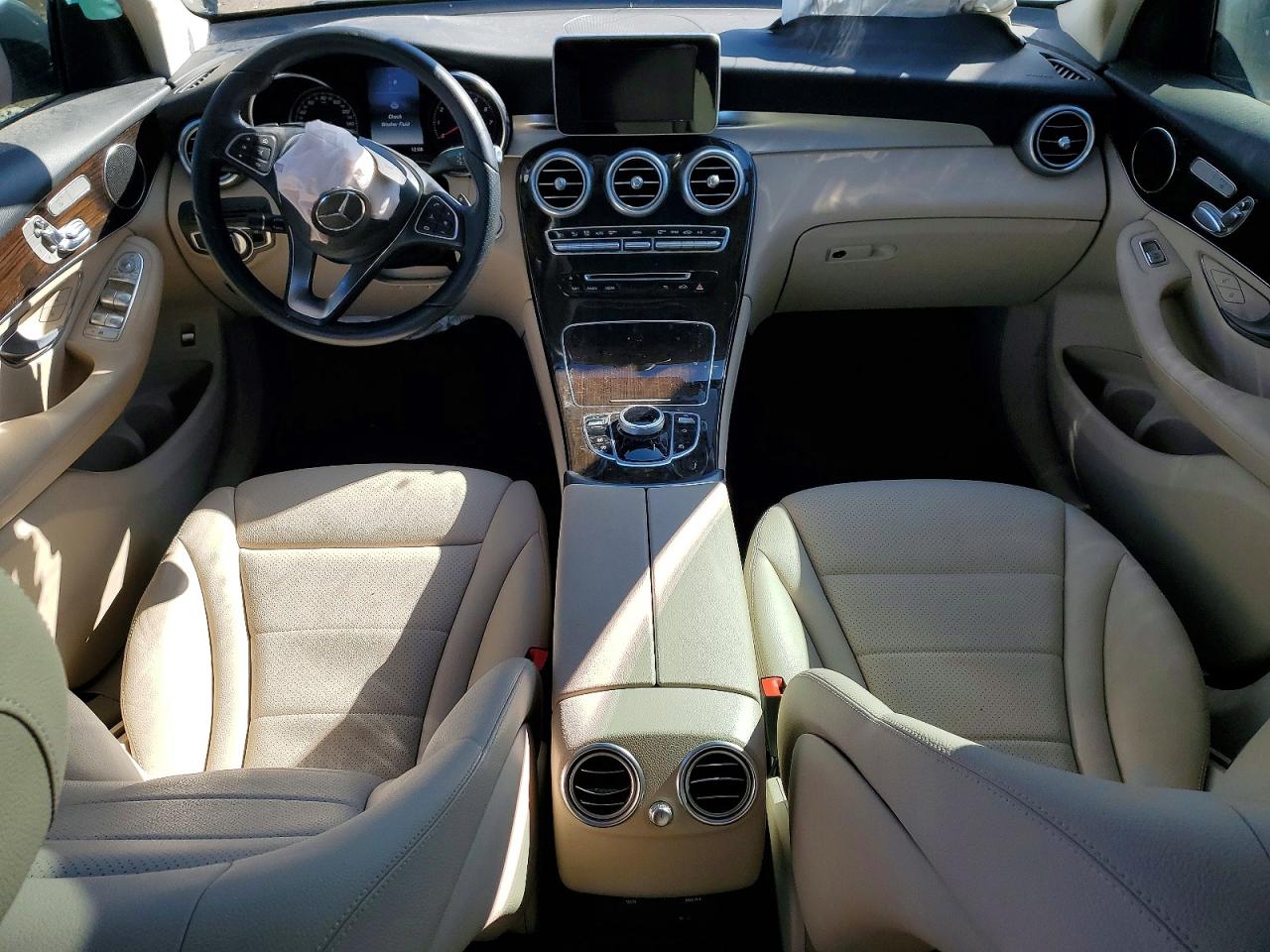 2018 MERCEDES-BENZ GLC 300 photo 8