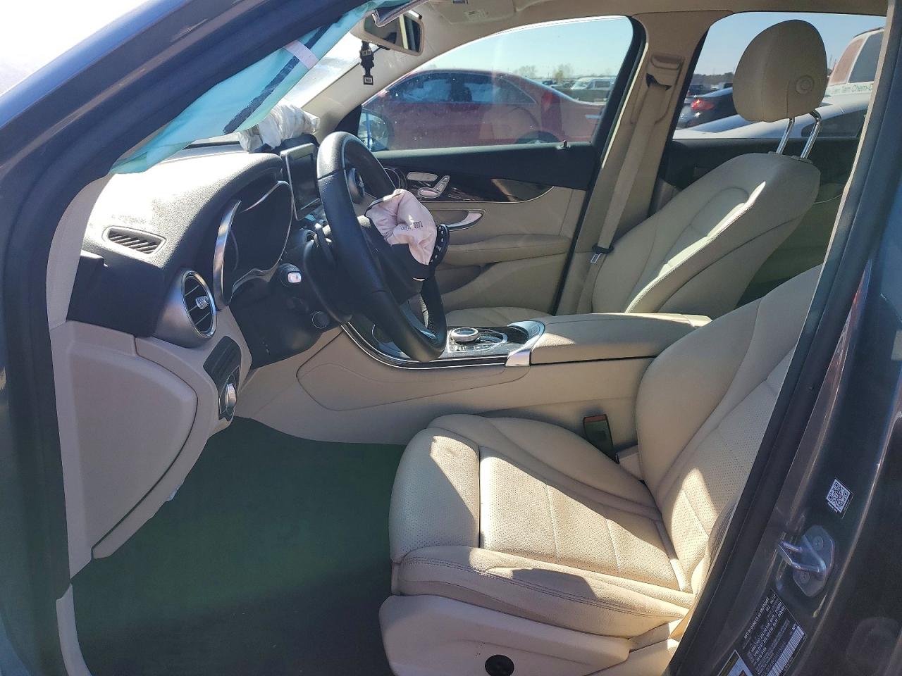 2018 MERCEDES-BENZ GLC 300 photo 7