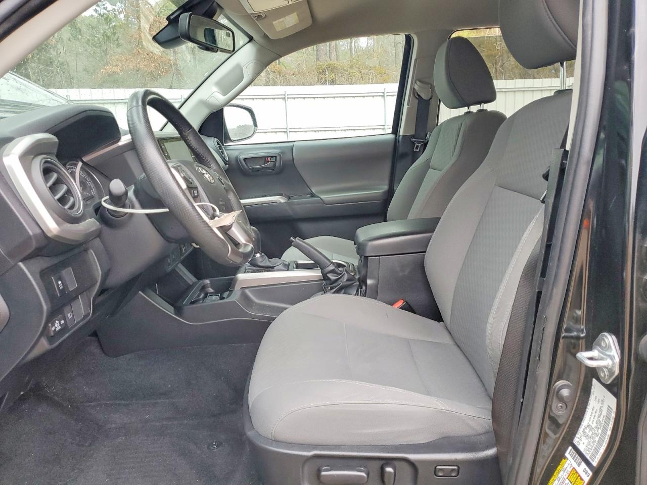 2022 TOYOTA TACOMA SR5 V6 photo 19