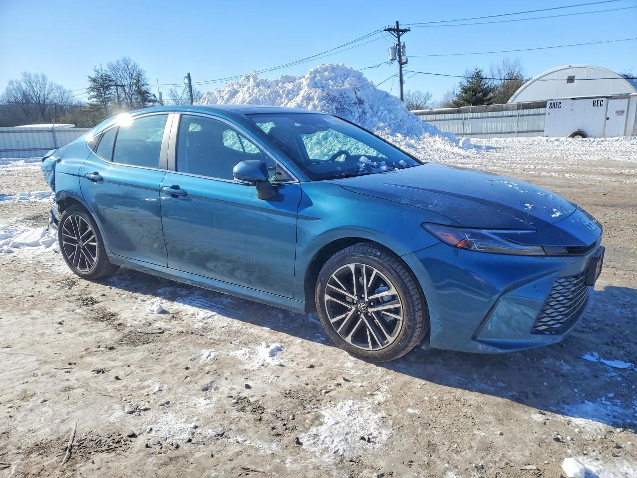 2026 TOYOTA CAMRY photo 4