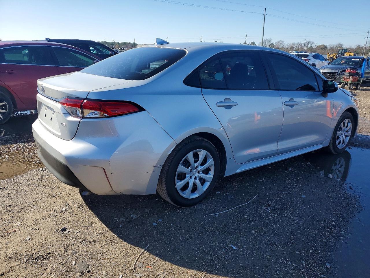 2025 TOYOTA COROLLA LE photo 5