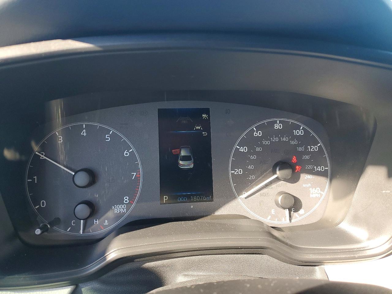 2025 TOYOTA COROLLA LE photo 17