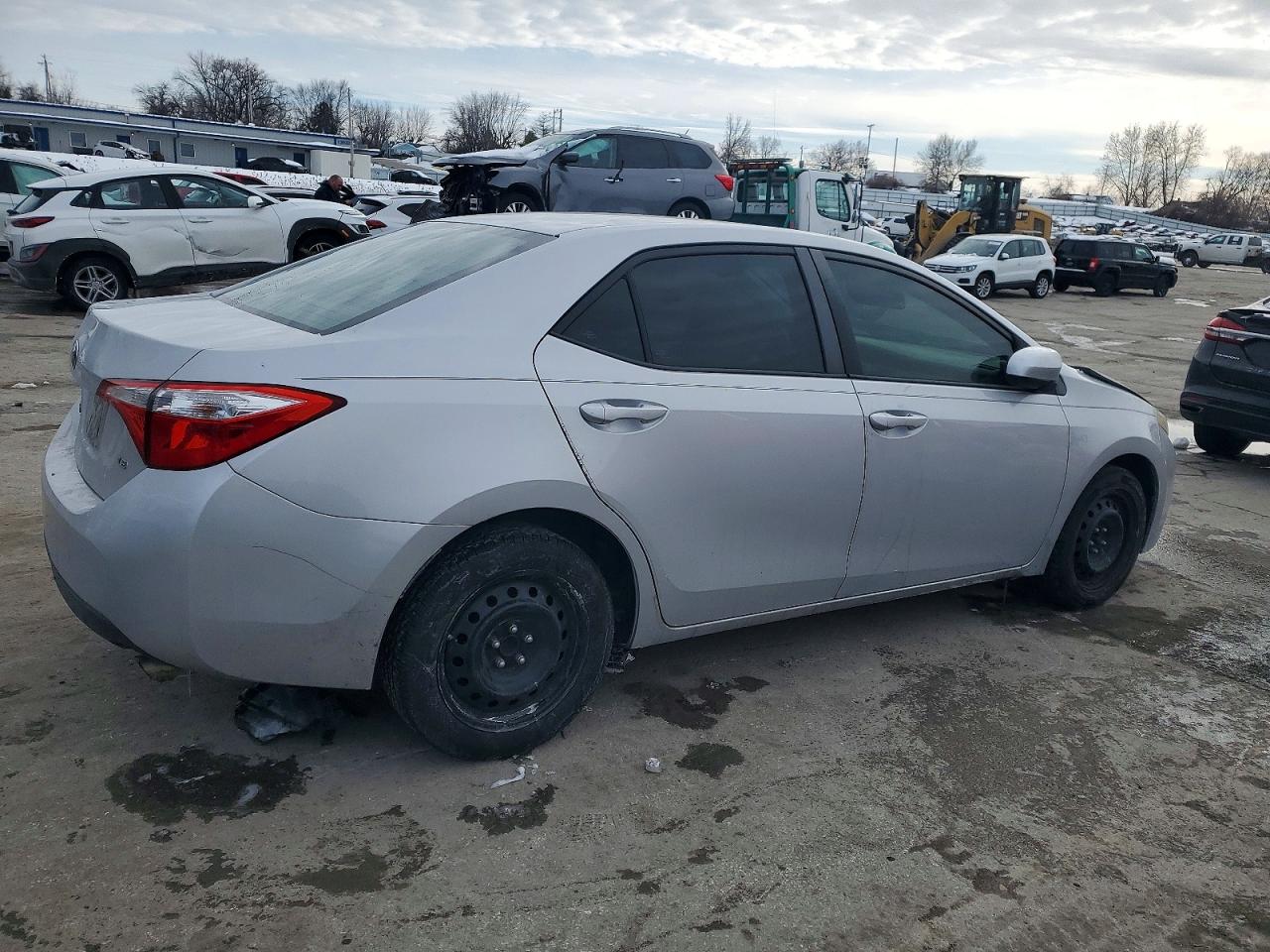 2015 TOYOTA COROLLA L photo 3