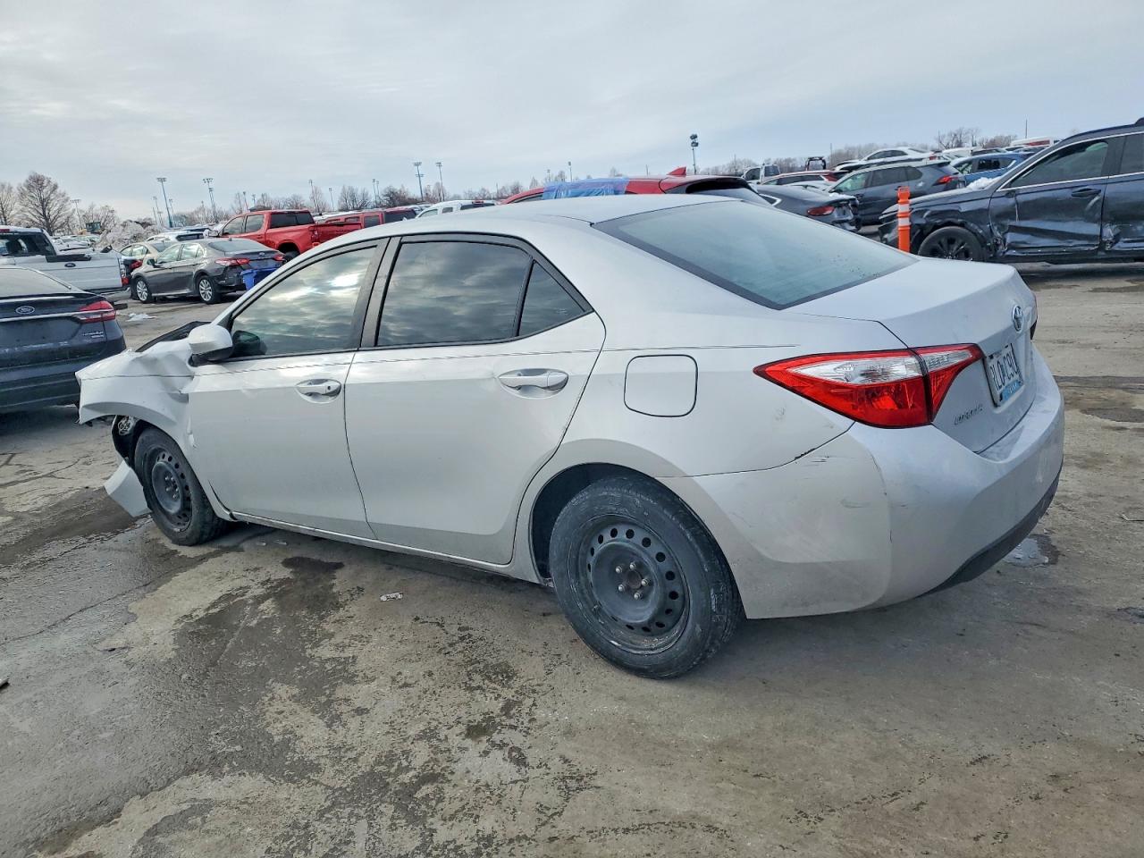 2015 TOYOTA COROLLA L photo 2