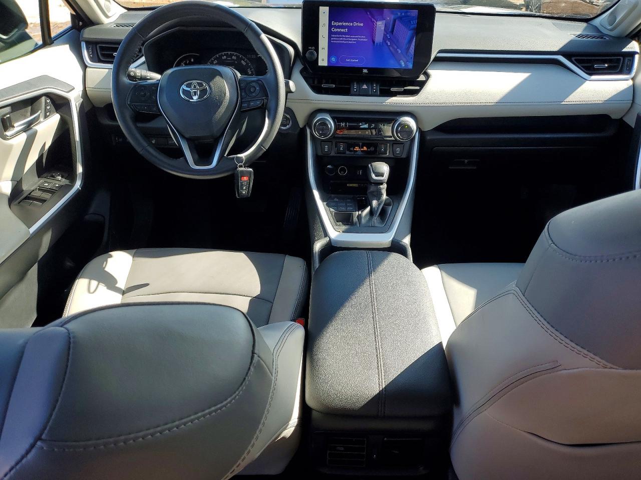 2024 TOYOTA RAV4 XLE PREMIUM photo 8