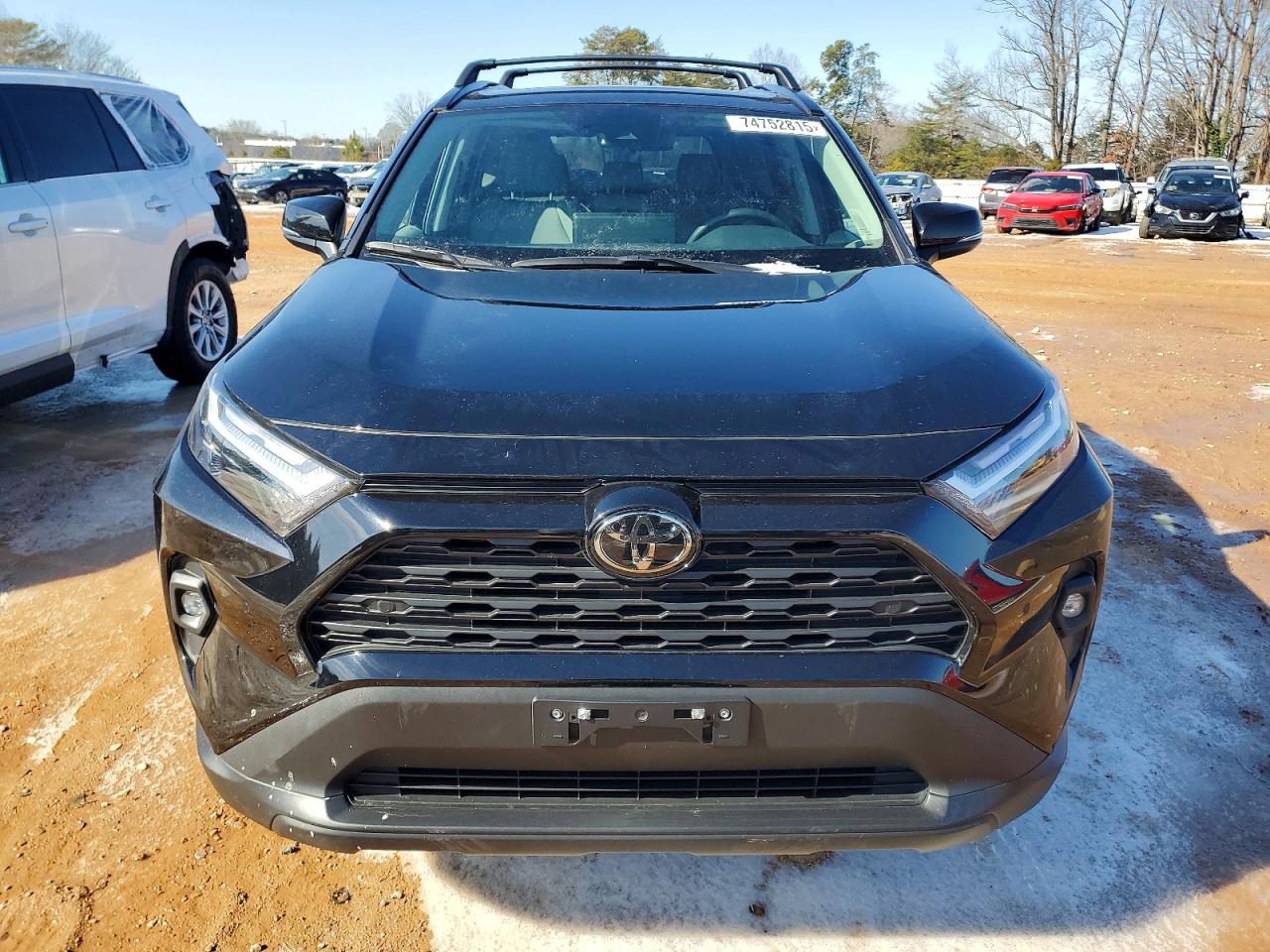 2024 TOYOTA RAV4 XLE PREMIUM photo 5
