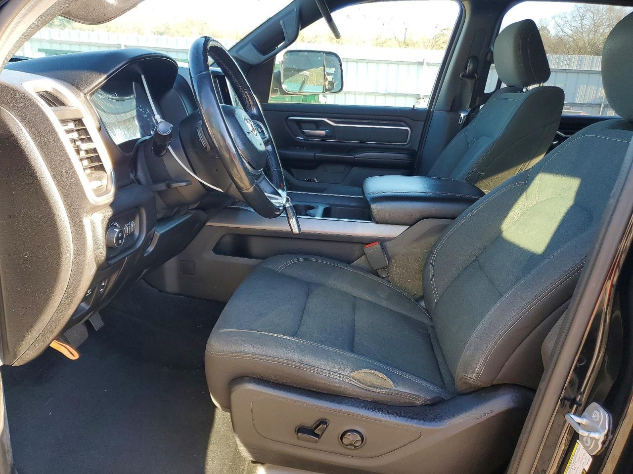 2019 RAM 1500 BIG HORN/LONE STAR photo 13
