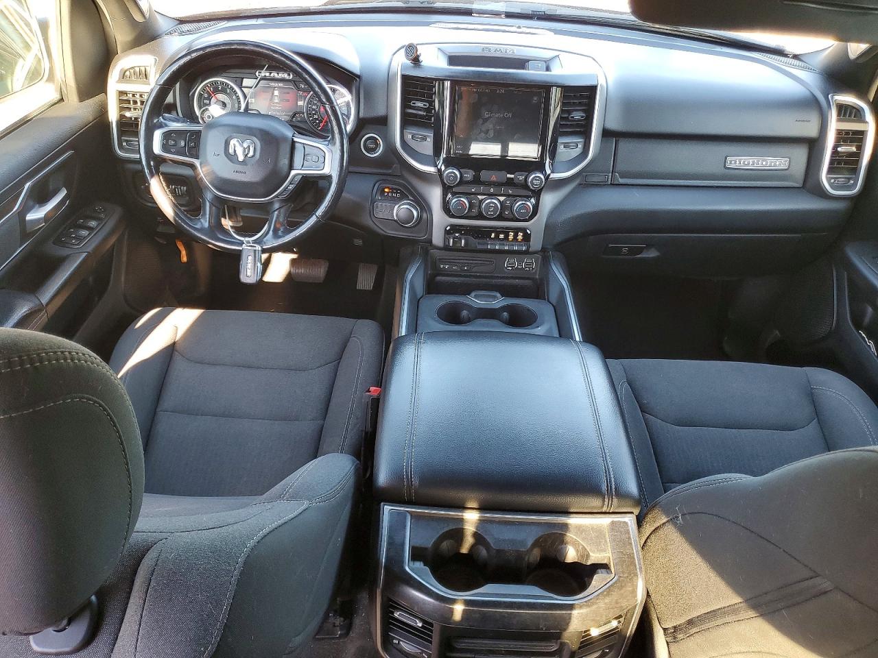 2019 RAM 1500 BIG HORN/LONE STAR photo 15