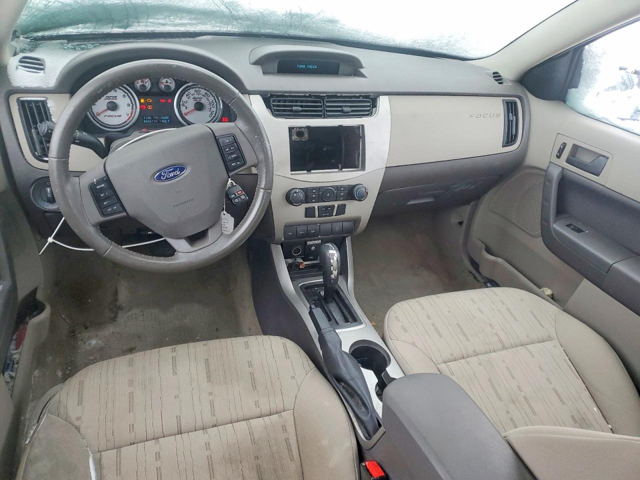 2009 FORD FOCUS SE photo 8
