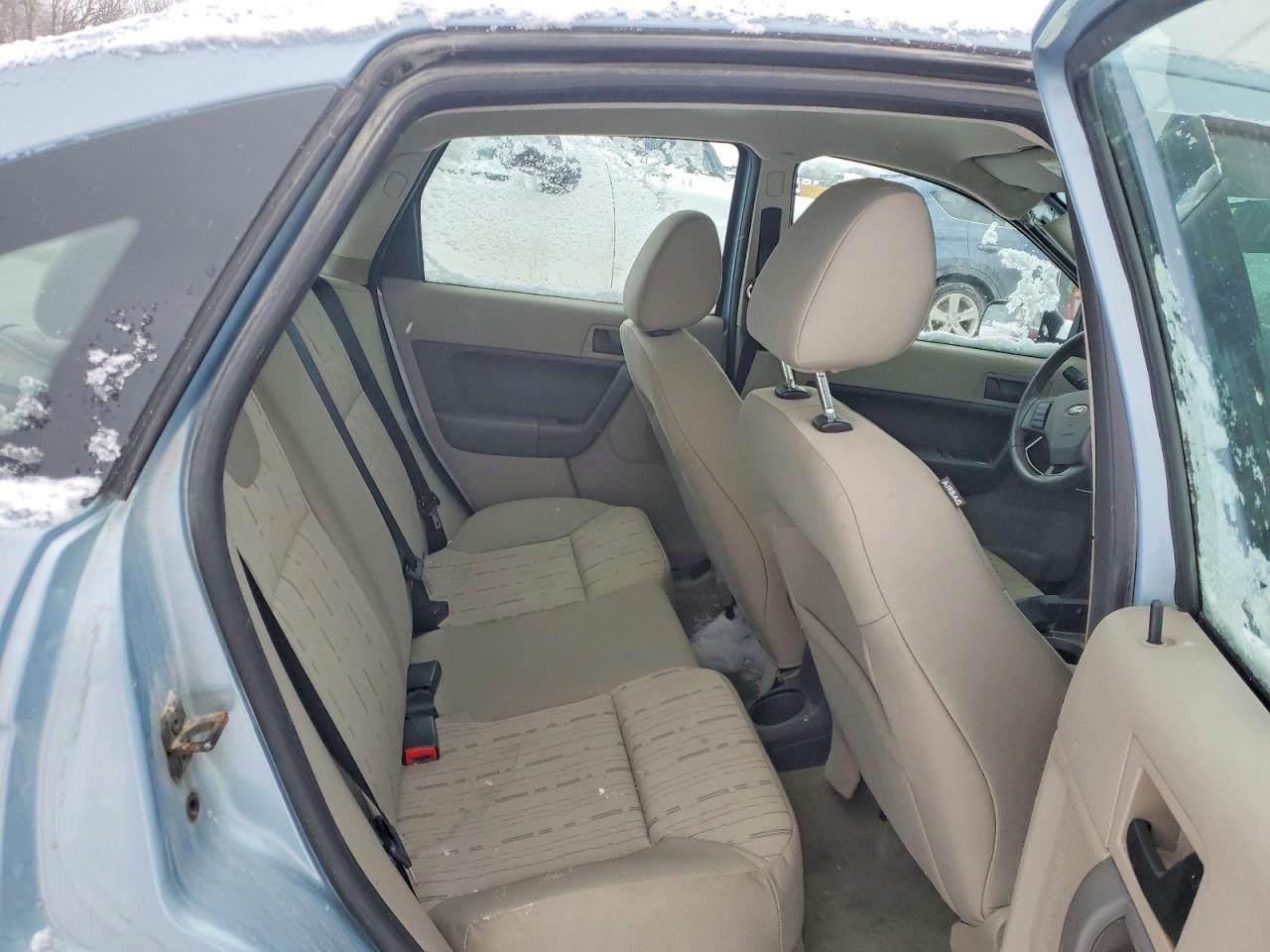 2009 FORD FOCUS SE photo 10