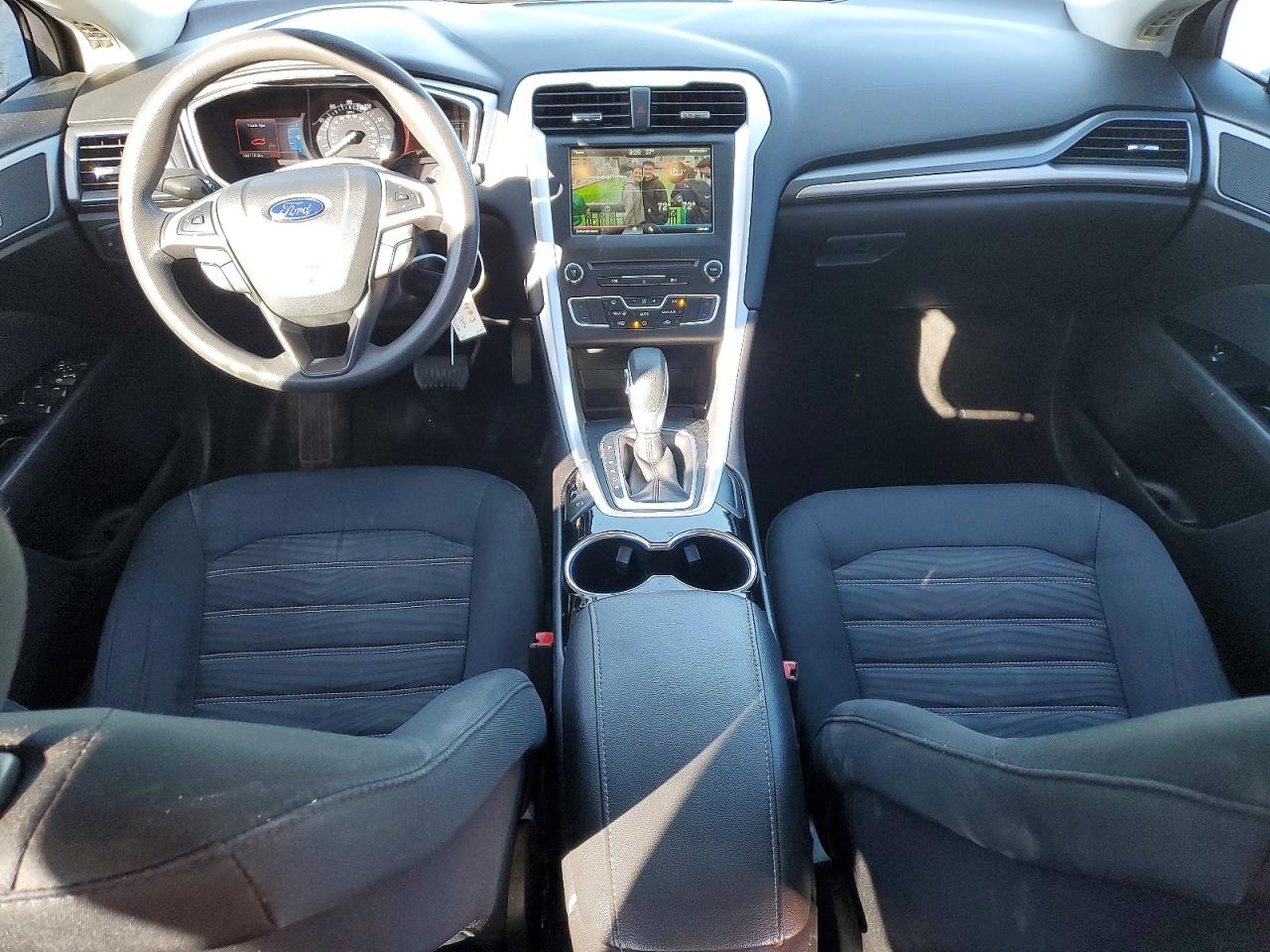 2016 FORD FUSION SE photo 15