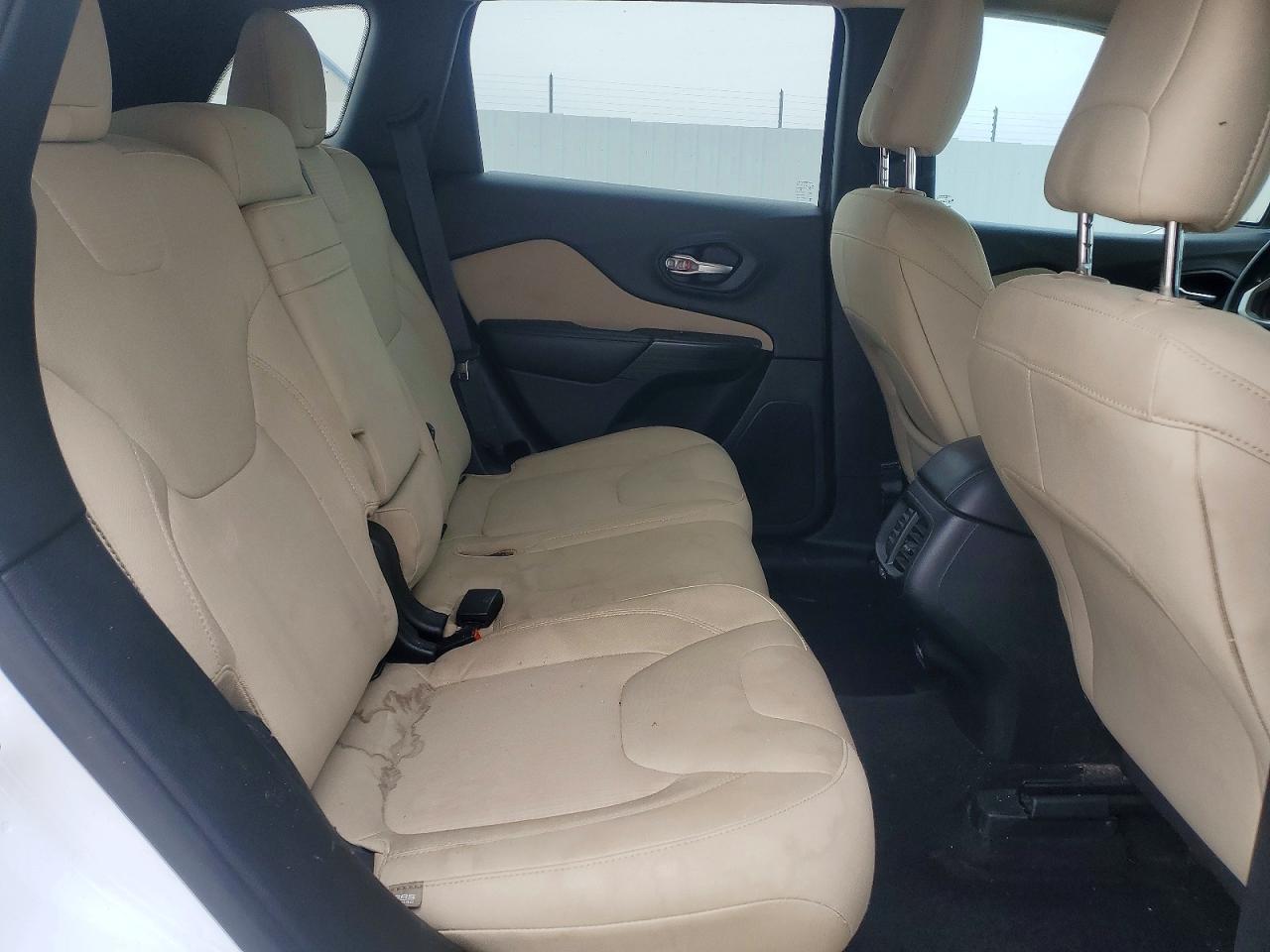 2015 JEEP CHEROKEE LATITUDE photo 21