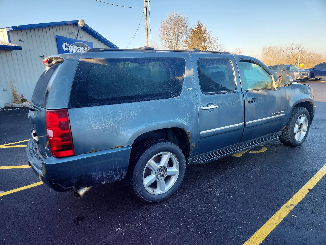 2010 CHEVROLET SUBURBAN K1500 LTZ photo 5