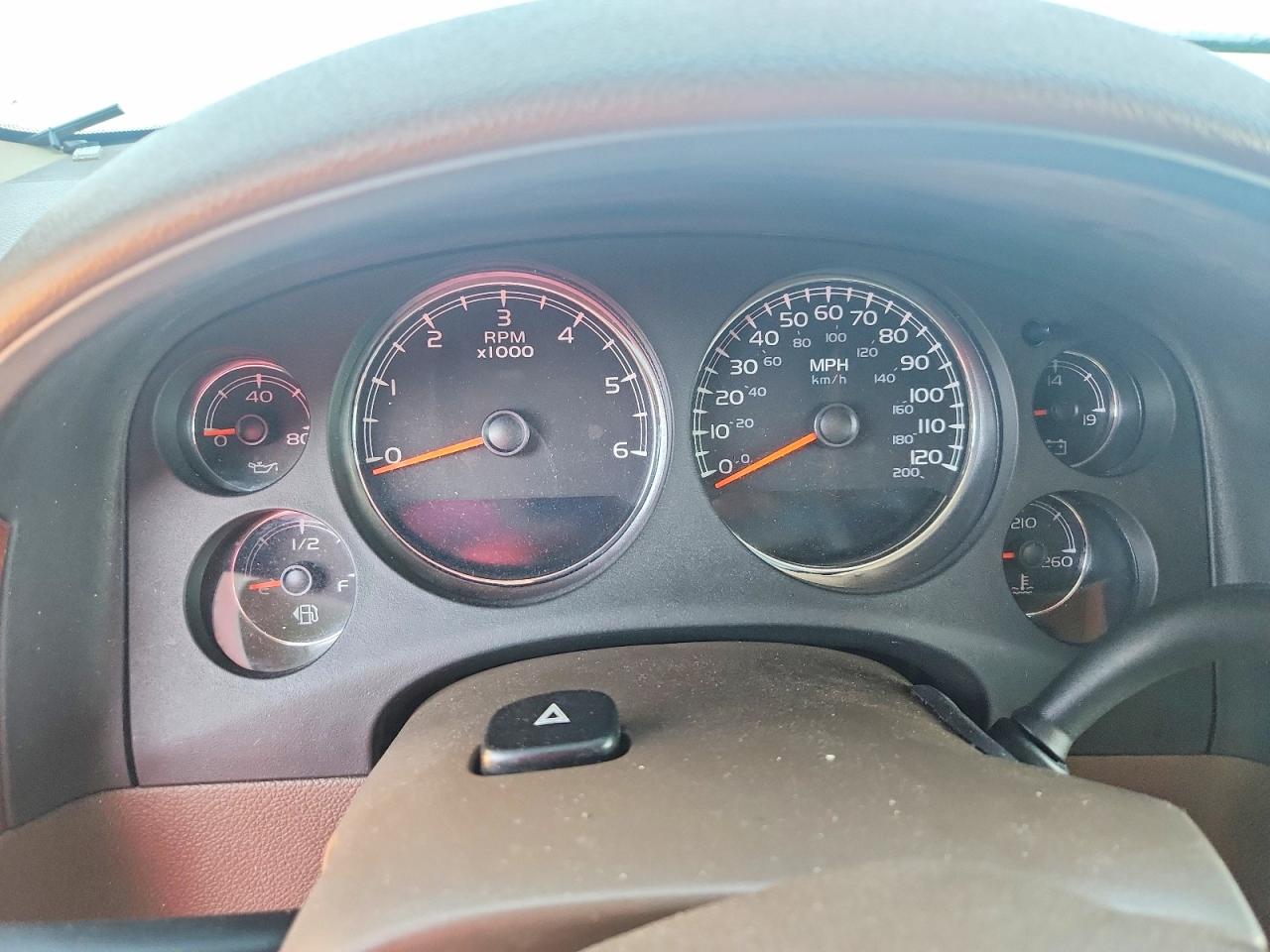 2010 CHEVROLET SUBURBAN K1500 LTZ photo 17