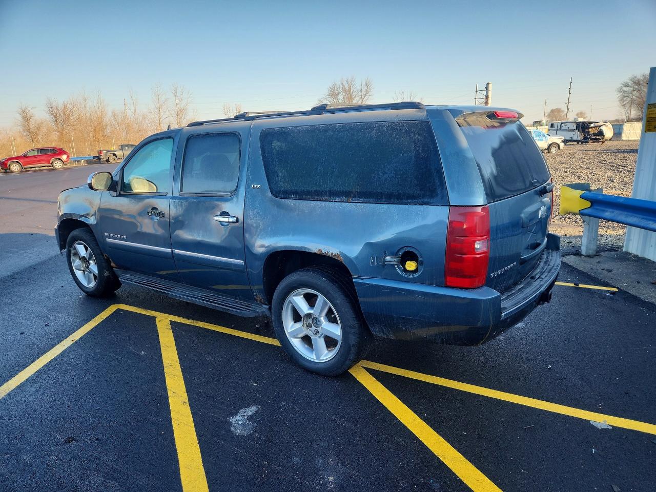 2010 CHEVROLET SUBURBAN K1500 LTZ photo 3