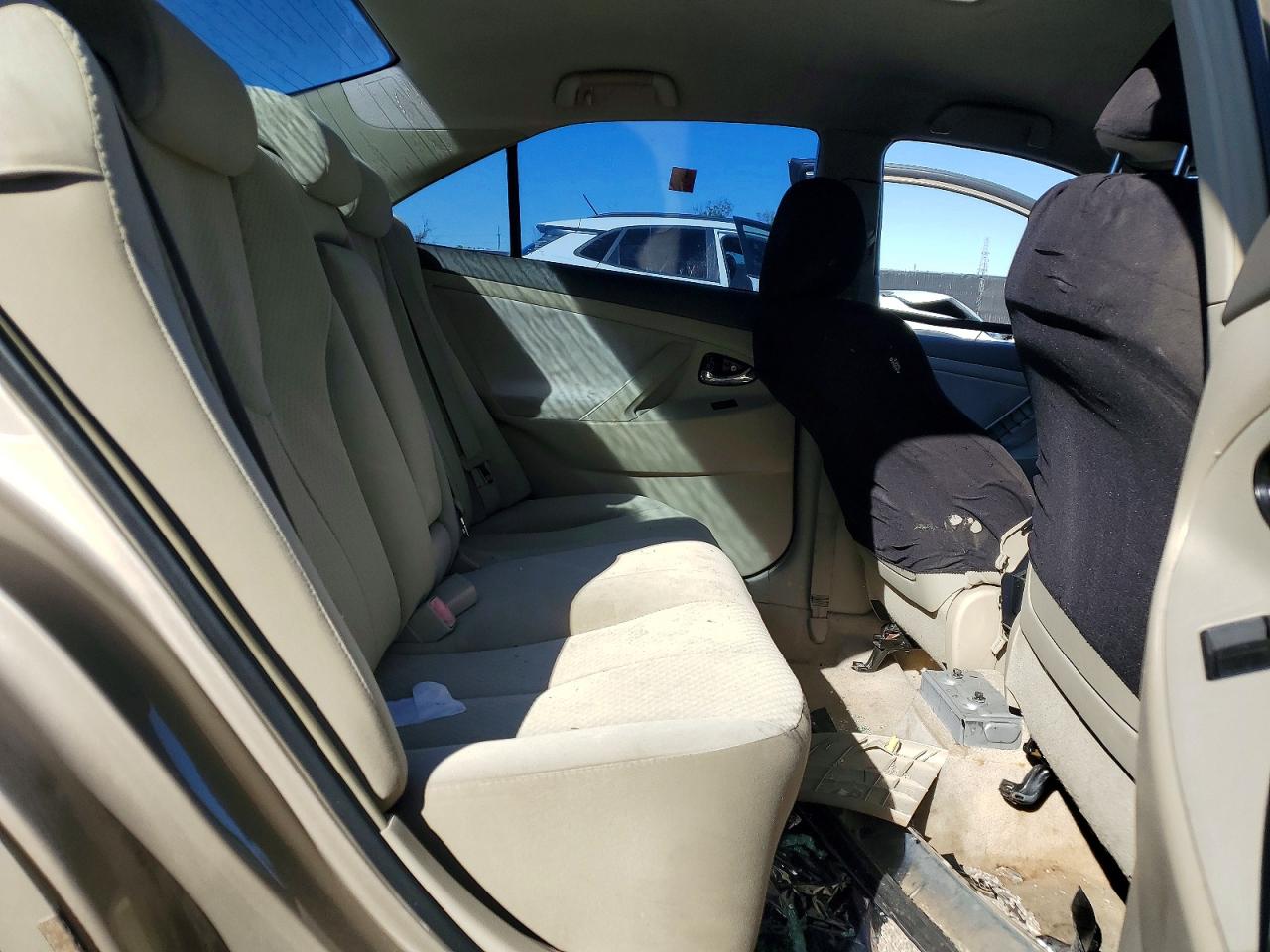 2009 TOYOTA CAMRY LE photo 19